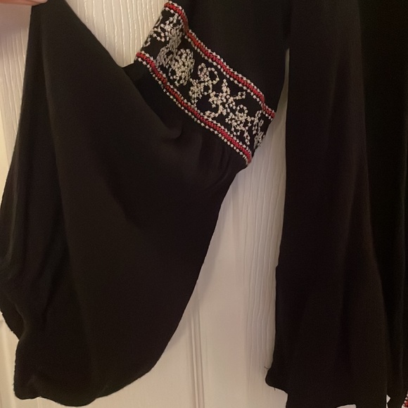Black long sleeve top - Picture 2 of 4